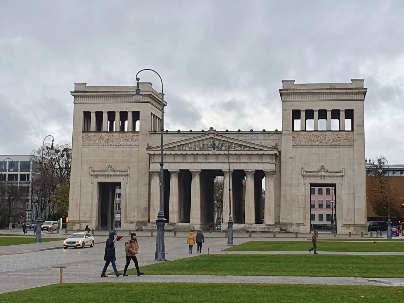 Propyläen am Königsplatz in der Maxvorstadt