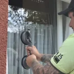 Spezialwerkzeug zur Öffnung gekippter Türen und Fenster